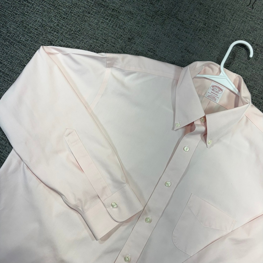 Brooks Brothers Madison Dress Shirt Mens 17.5-34 Pink Non-Iron Supima Cotton